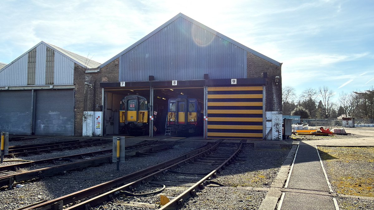 423417_GordonPettitt tweet media