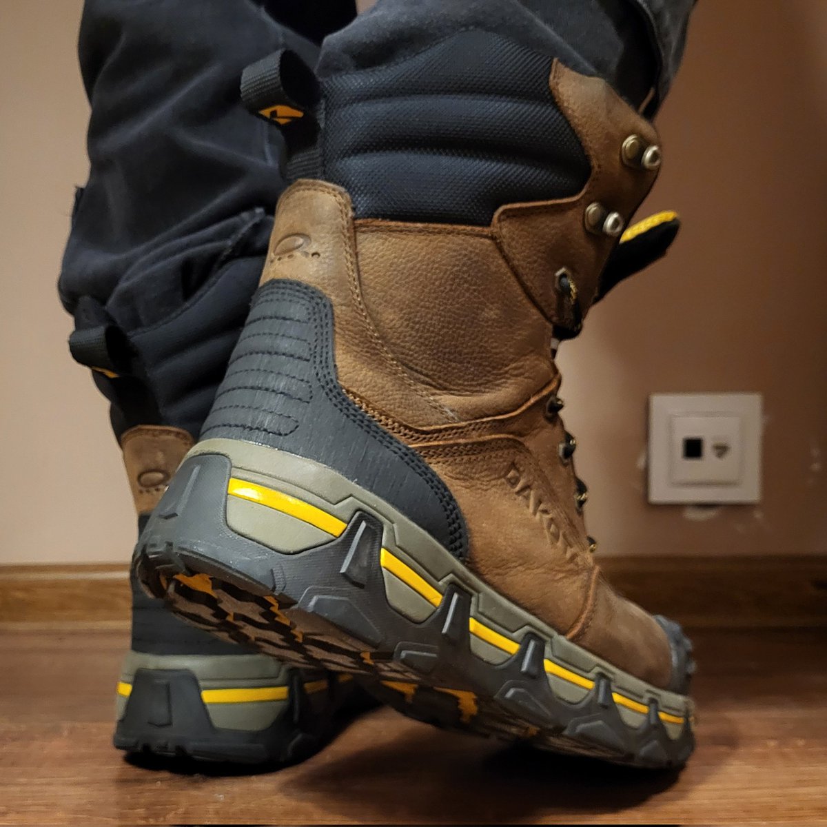 Metal Crush tweet media