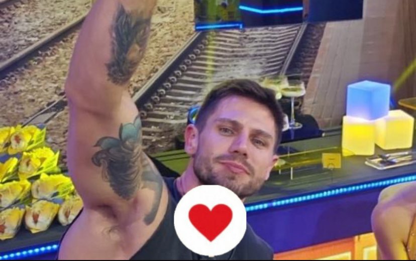 jon 🧨🧨⚡️⚡️ tweet media