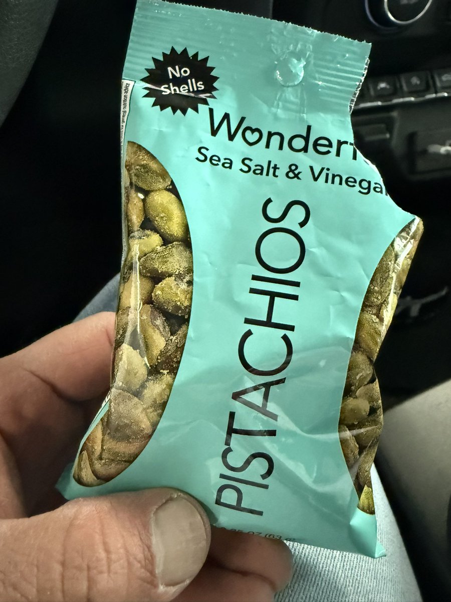 BowTiedYukon tweet media