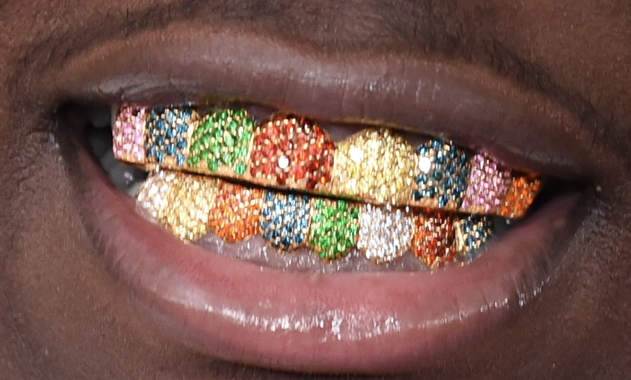 Complex Style tweet media