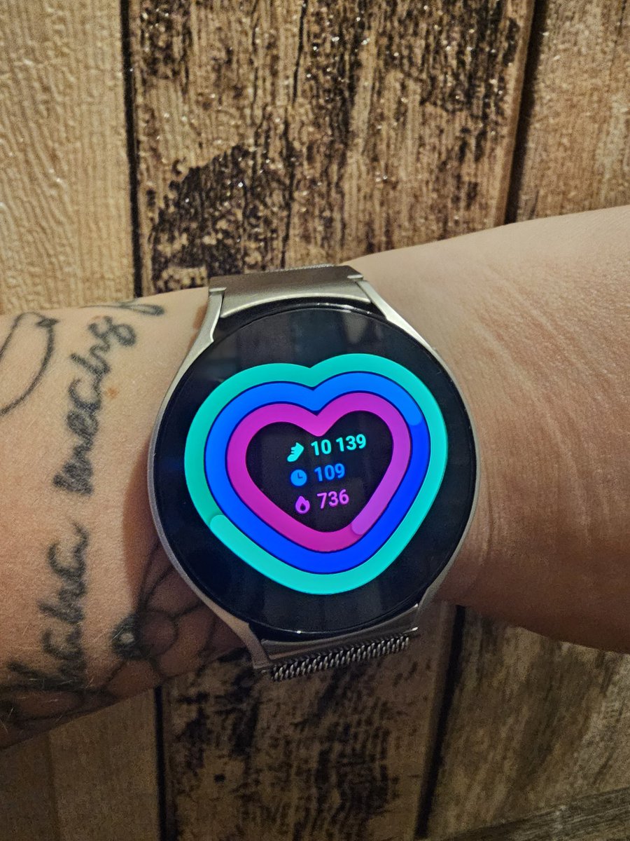 Бусечка tweet media