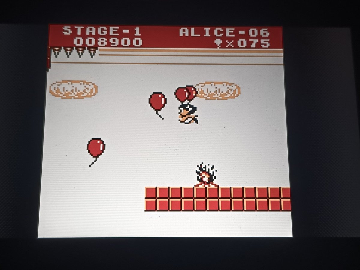 SwedishXeno's tweet photo. Sometimes you don't need fancy new graphics, an epic story or a ton of explosions... sometimes, all you need are some balloons.
#BalloonKid https://t.co/qVTVyNRRXH