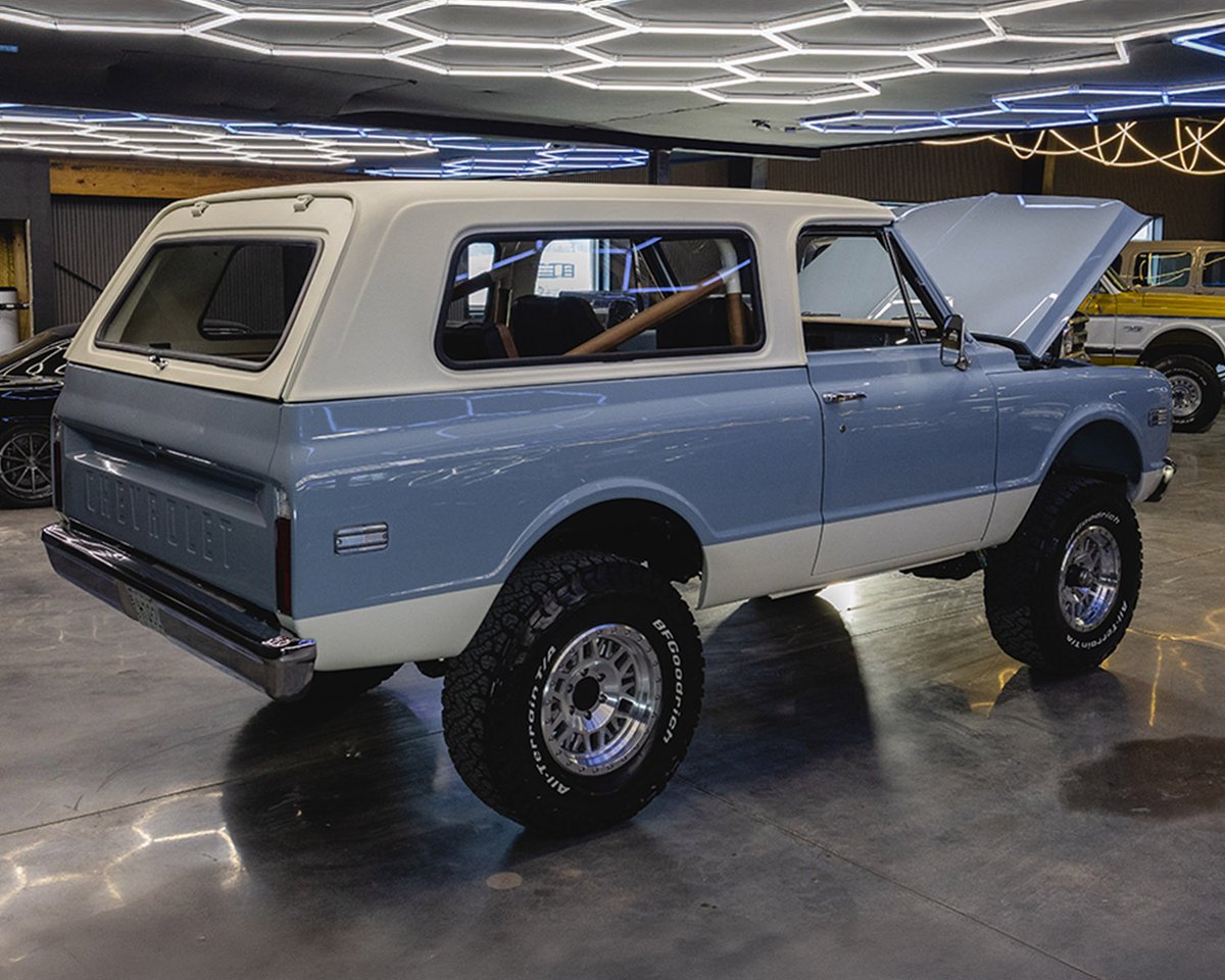 Barrett_Jackson's tweet image. Classic with a diesel-powered surprise. This custom 1969 @chevrolet #Blazer is powered by a tuned and deleted LM2 3.0-liter Duramax diesel engine. See this one sell with No Reserve during the 2026 Palm Beach #Auction, April 16-18.

Learn more: bit.ly/PB26TW-1969Che…