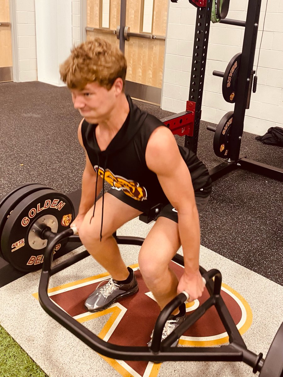 ROBERTSDALE HS GOLDEN BEAR FOOTBALL #BLUEPRINT tweet media