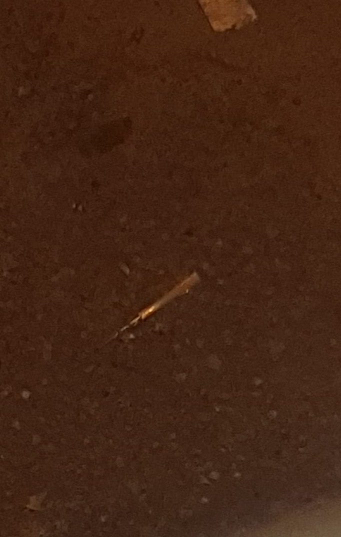 J. Andreu Castells - A cagar a la via. tweet media