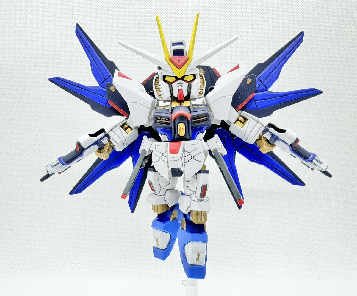 クノティス tweet media