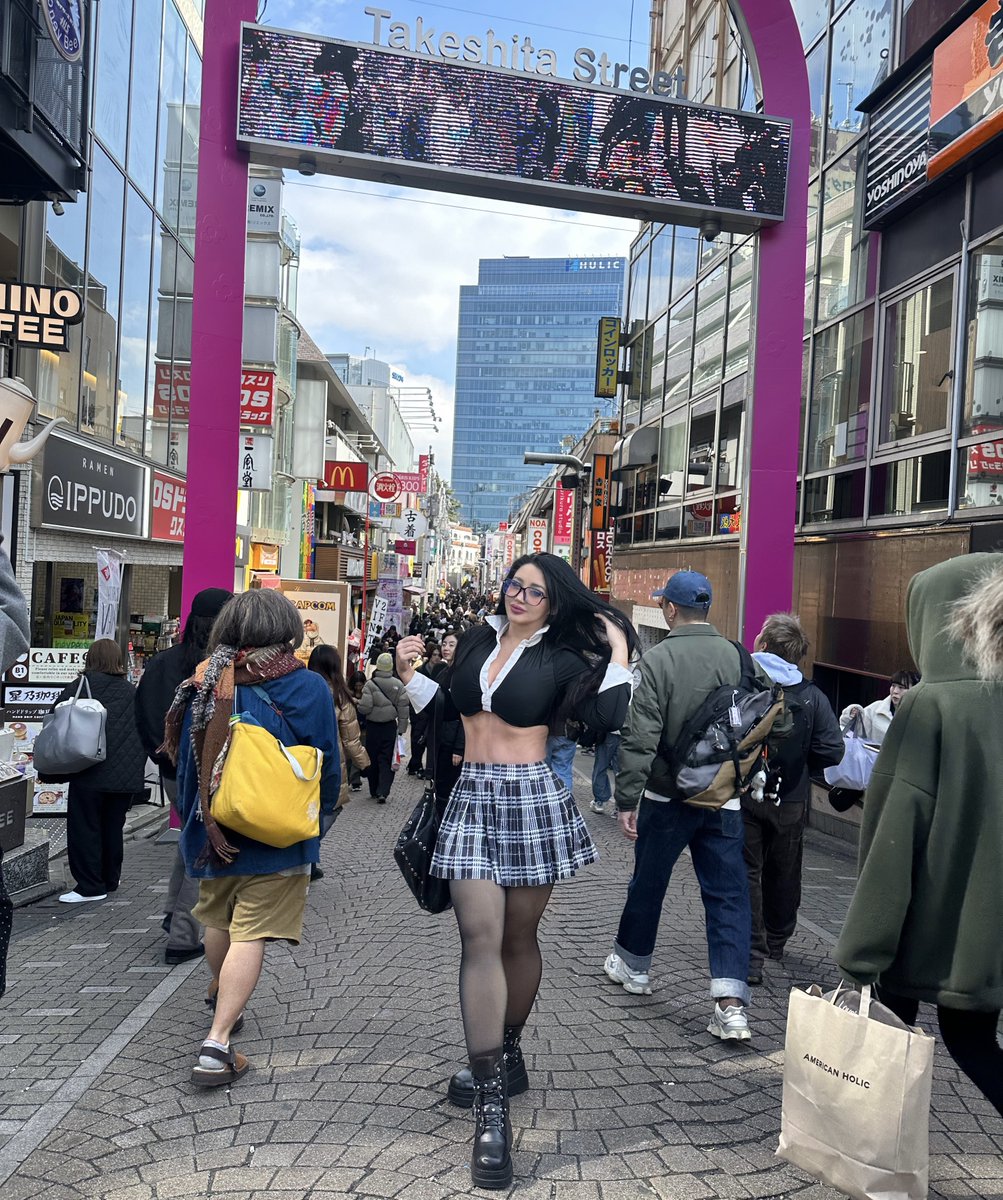 Sofia Sivan 💎 tweet media