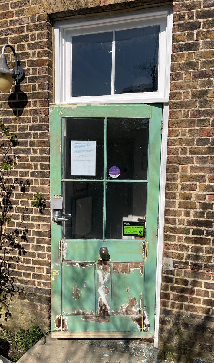 Barnsbury Joinery tweet media