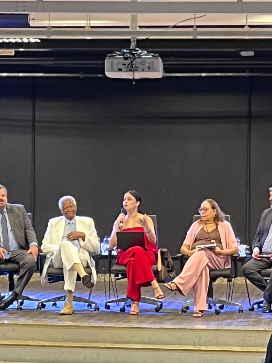 Faculdade de Direito da USP tweet media