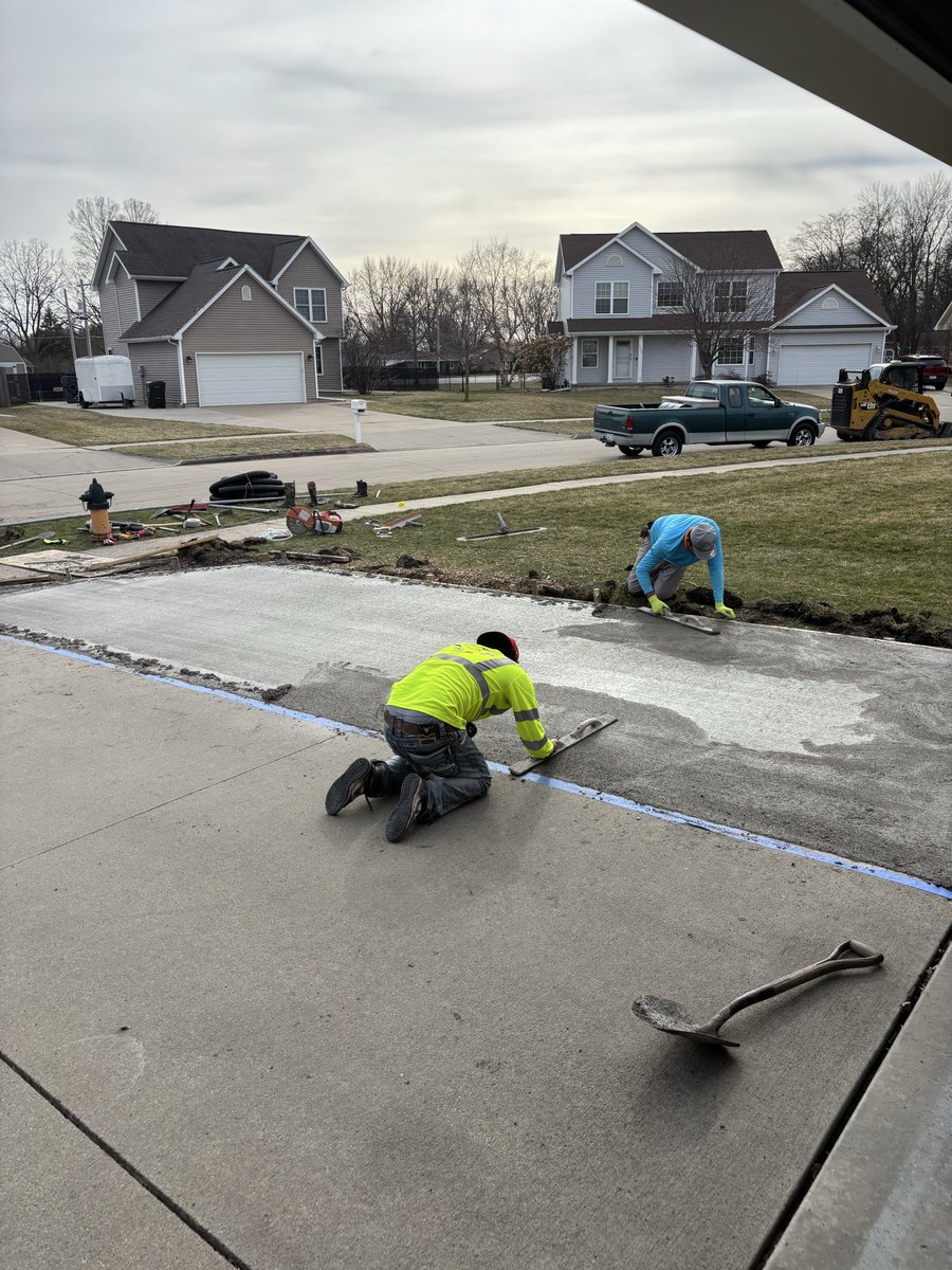 mgreenfield43's tweet photo. @BarstoolBigCat make sure you show @Zaccornelius_ my driveway pour before UCF for good luck https://t.co/G5Az0kU94d
