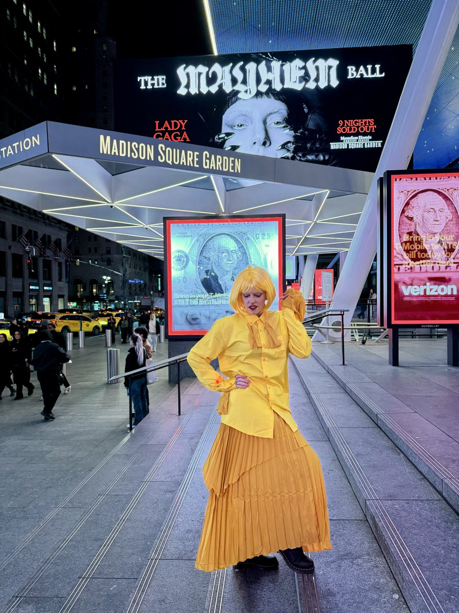 Courtney Conquers tweet media