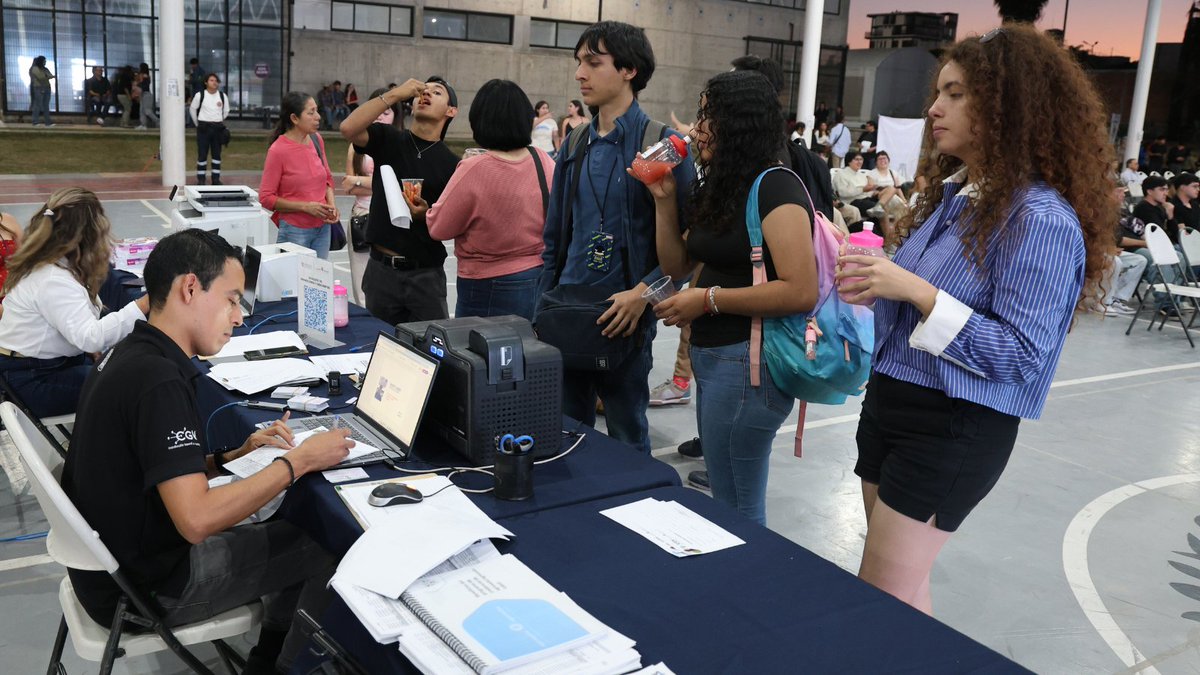 Coordinación de Egresados y Ex Alumnos de la UdeG tweet media