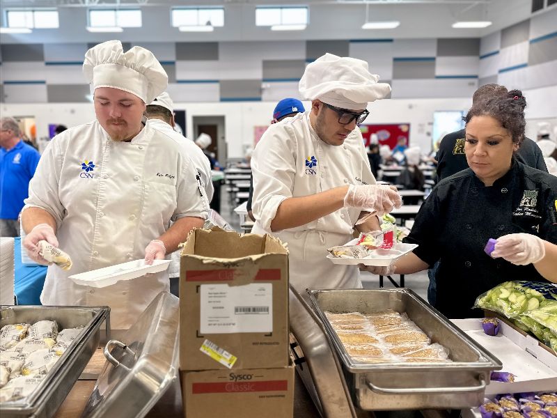 Chefs for Kids tweet media