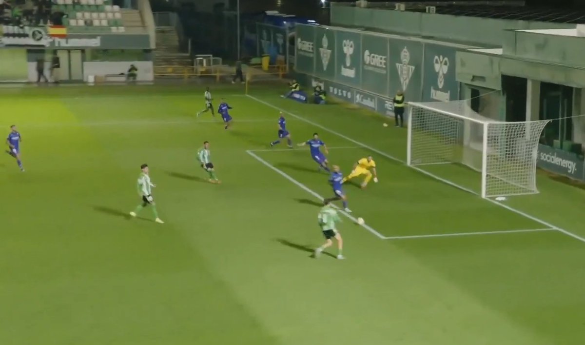 Víctor Arnau tweet media