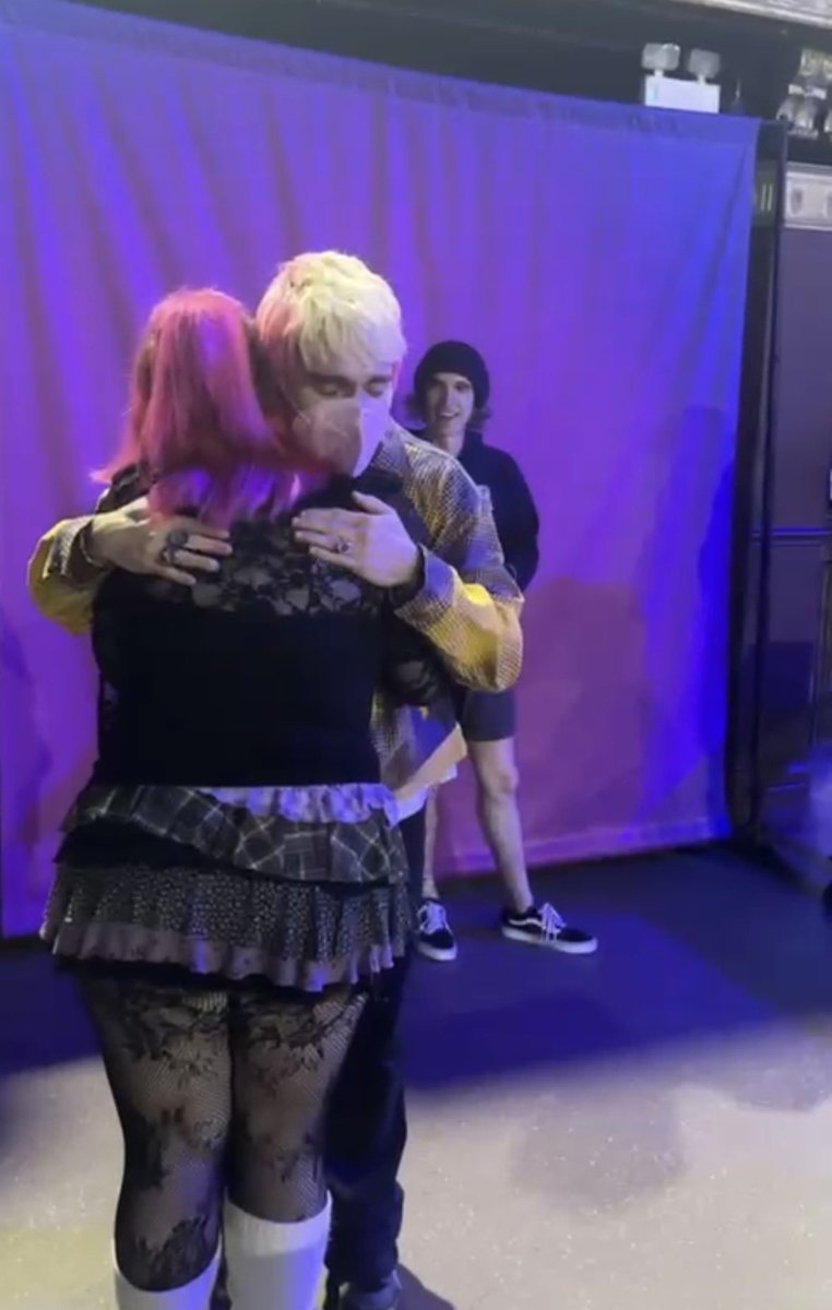 crying, me and awsten having a nice little hug and serial killer otto danielle wood smiling in the back like im gonna be his next victim… horrifying