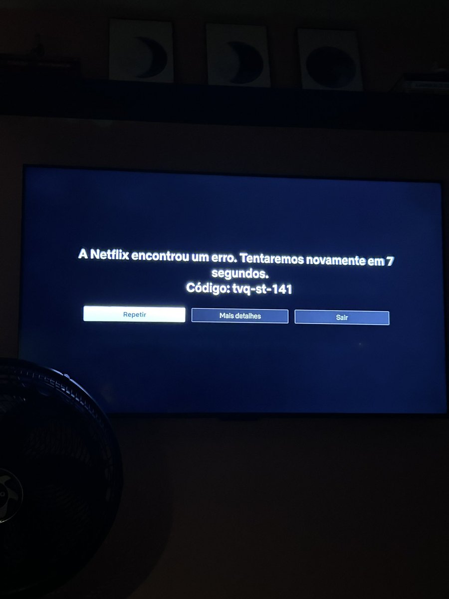 palavrasdatay's tweet photo. só a minha Netflix tá travando muito e ficando fora do ar desde onfem? https://t.co/aJBylYrCTg