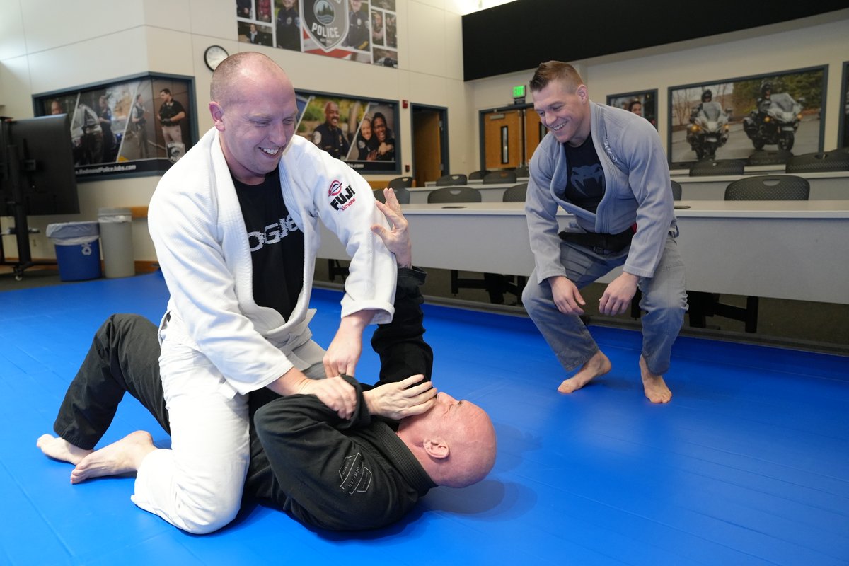 RedmondWaPD tweet media