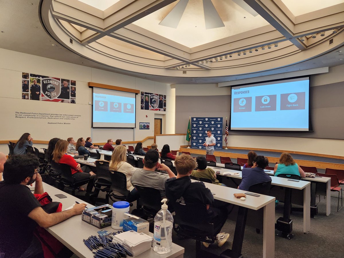 RedmondWaPD tweet media