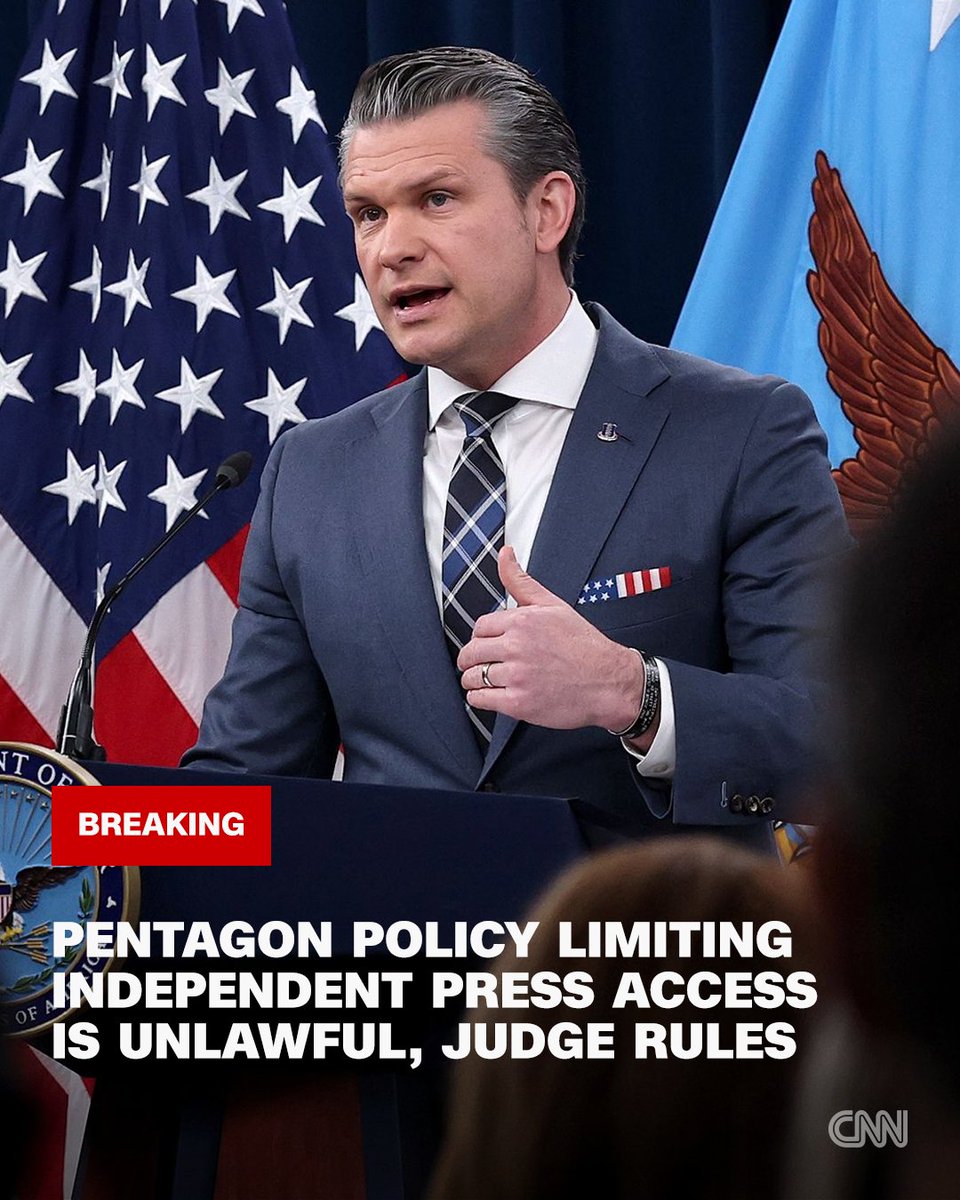 CNN Breaking News tweet media