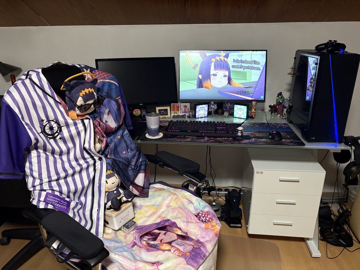 Ravn1234's tweet photo. WAH!🐙
We are Hype for DtD💜🧡
Really proud of how far my Oshis have come in the past 6 years!
One day future me will be able to attend a concert in person but this time I'll cheer Inya &amp; Wawa on from home!

#TakoTori1stConcert
#Ready4TakoTori https://t.co/a7s5iRCP4A