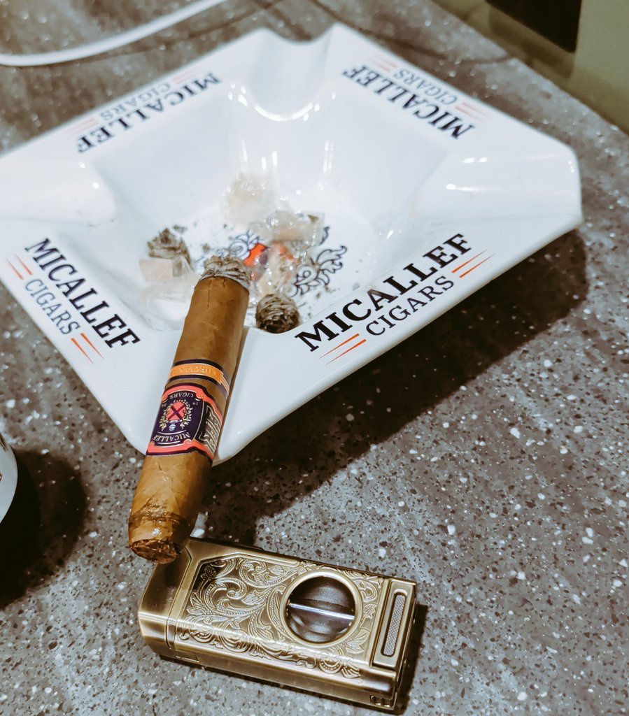 Dadman Walking tweet media