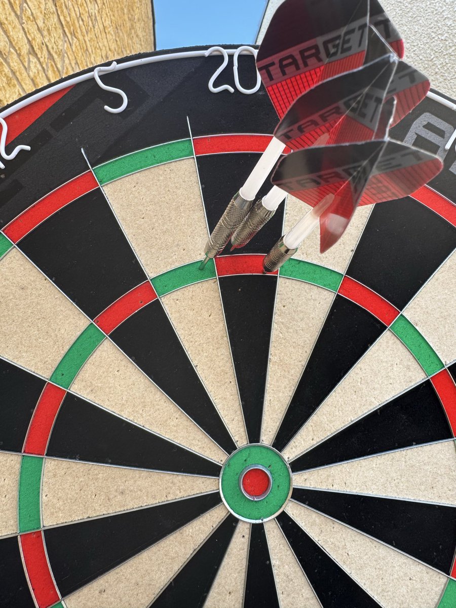 A.L | 🇬🇧 | tweet media