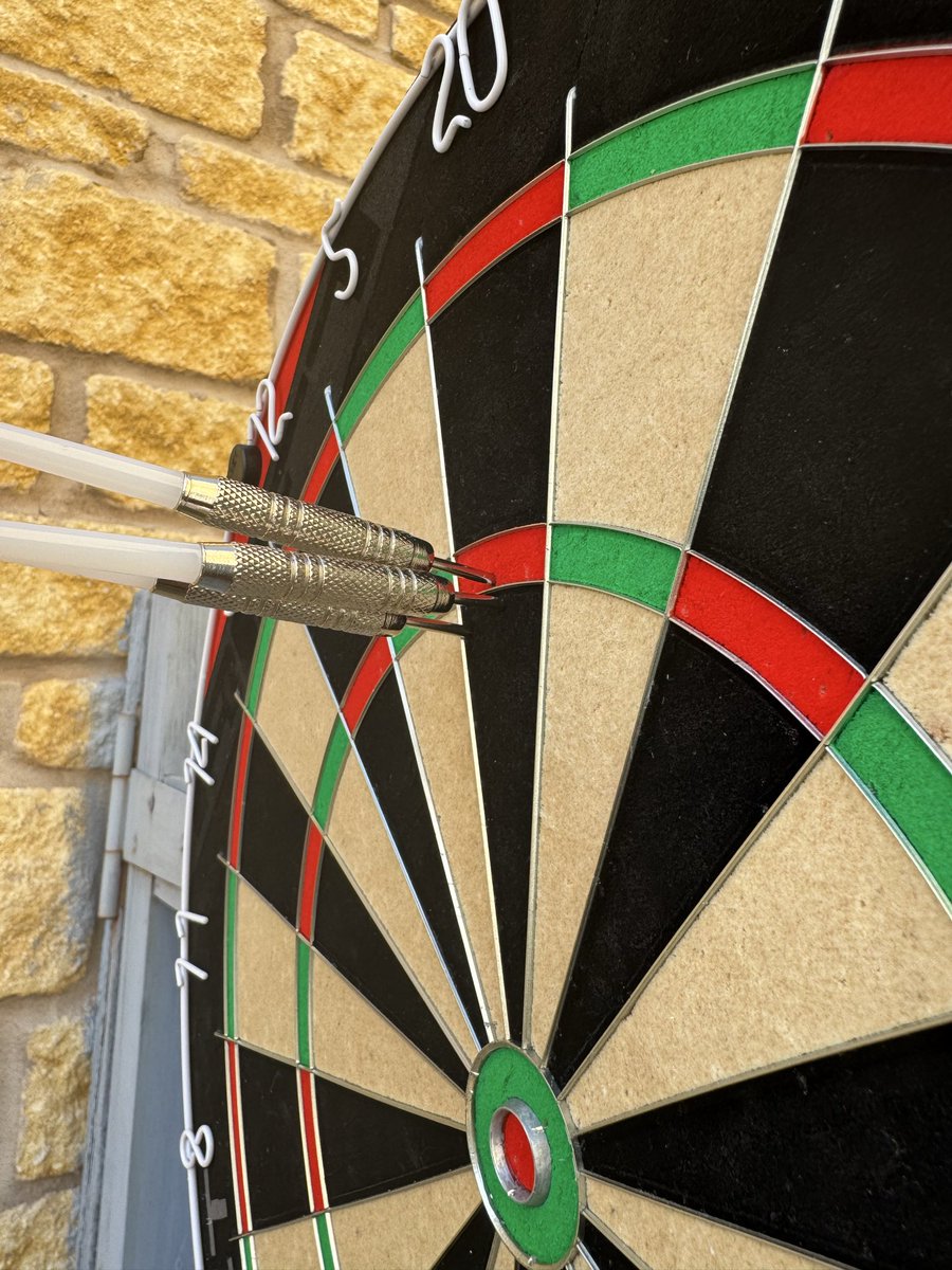 A.L | 🇬🇧 | tweet media