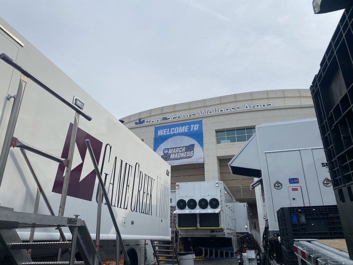 Bezu Halliwell tweet media