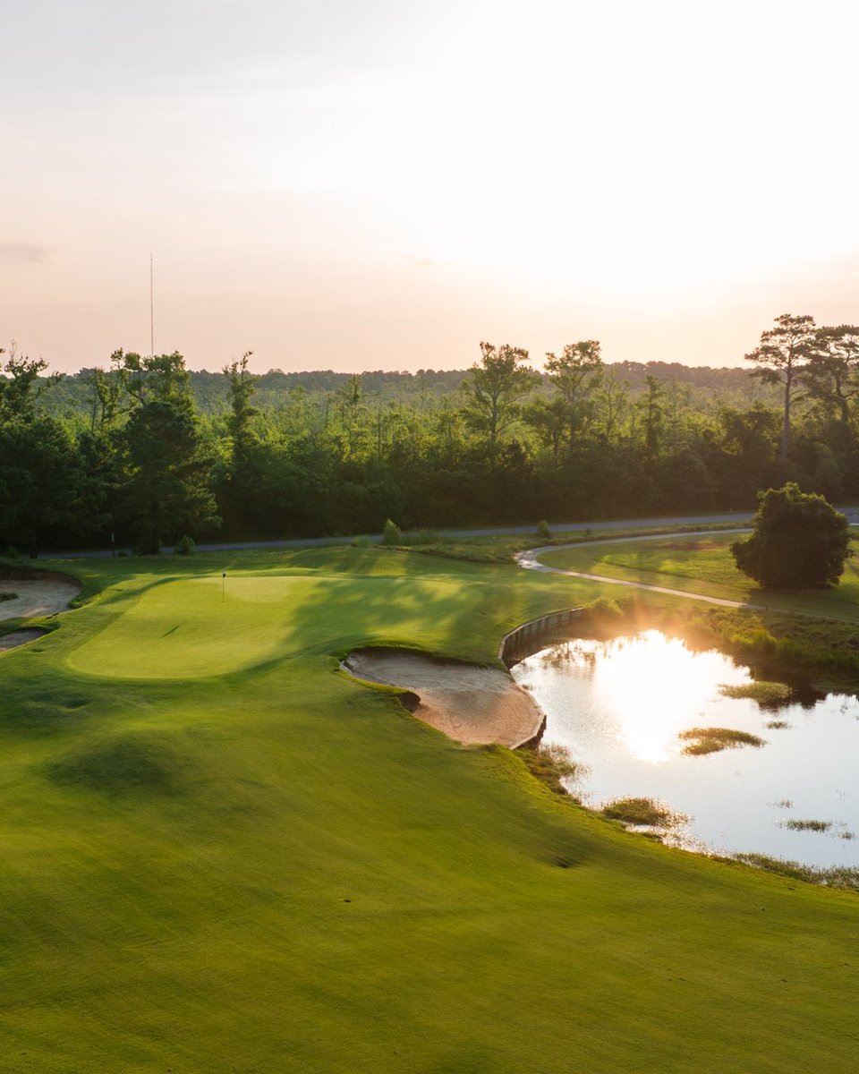 Play OBX Golf tweet media