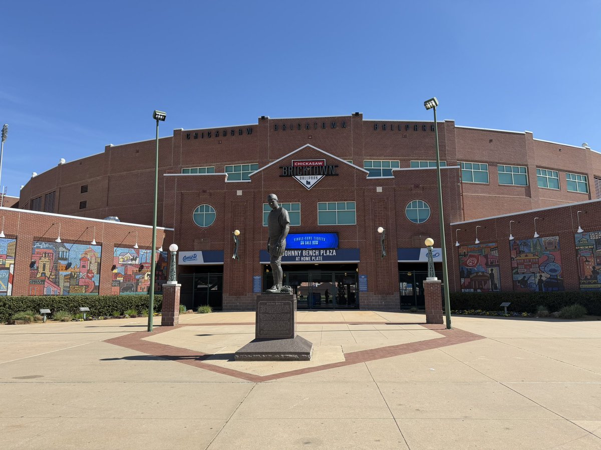 Brandon Gries 👨‍💻🏀🏈 tweet media