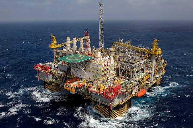 Pedro Rousseff tweet media