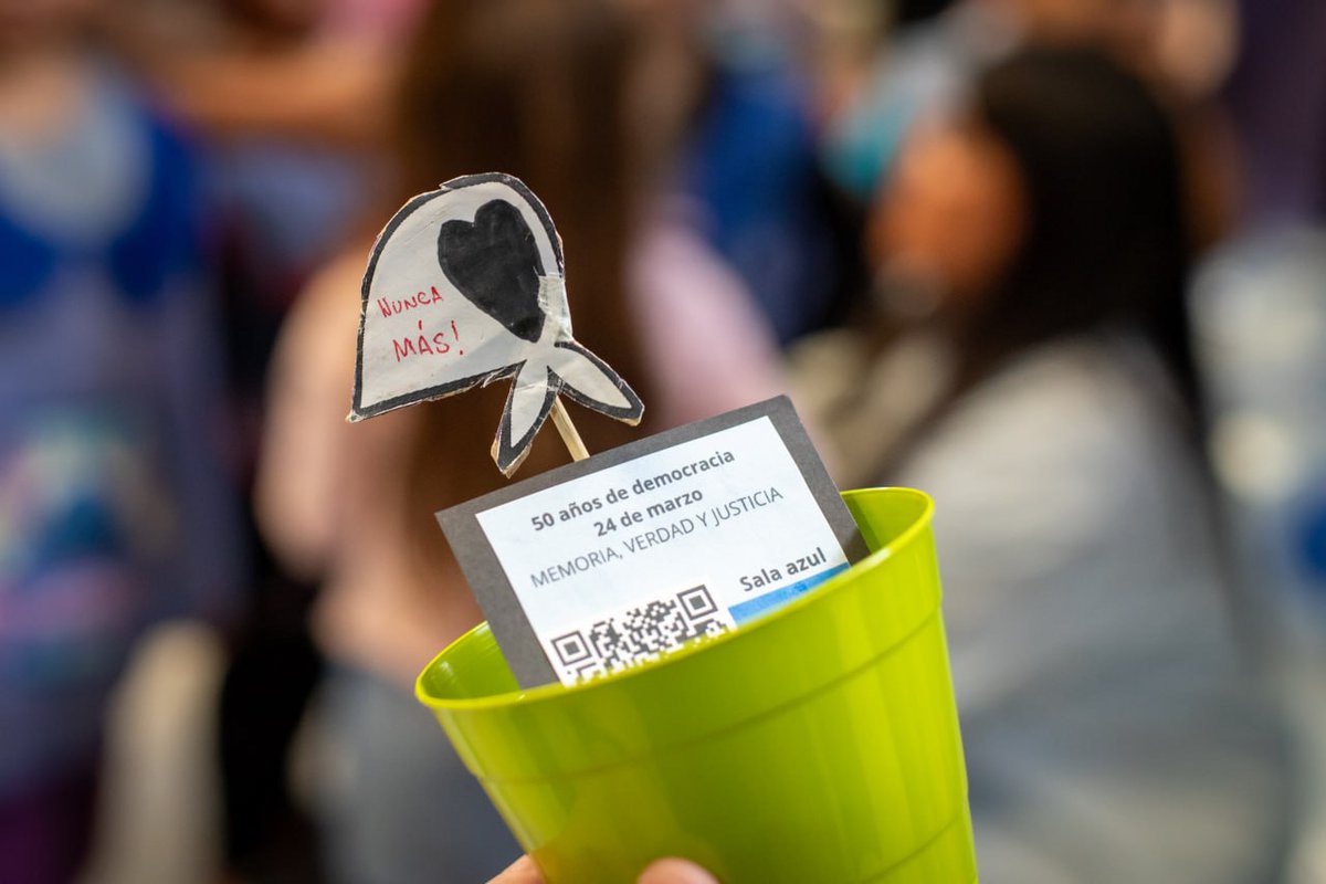 Eva Mieri tweet media