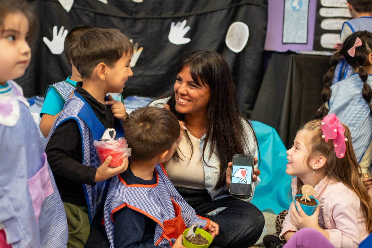 Eva Mieri tweet media