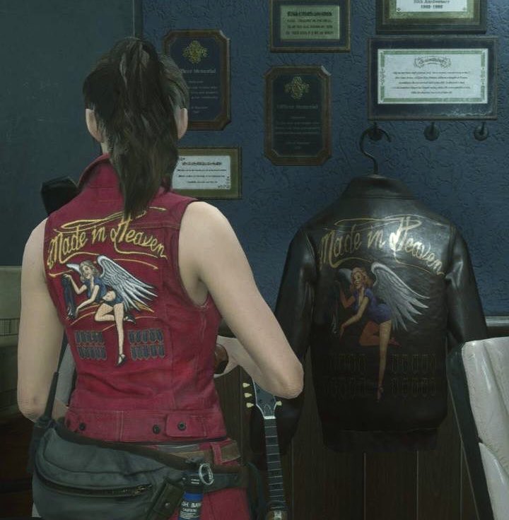 redlipsgunmetal's tweet photo. chris and claire redfield canonically being fans of queen is so awesome to me i love this detail https://t.co/DJCvTqurZv