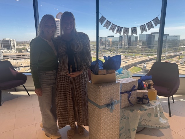 HMMDFW's tweet photo. We celebrated Lucky Emma Hunt this week with a baby boy shower and Lucky Lemonade to celebrate St. Patrick’s Day! We are so excited about your upcoming baby boy bundle of joy!
#Team #Culture #AccountingCareers https://t.co/rniWqlv9wP