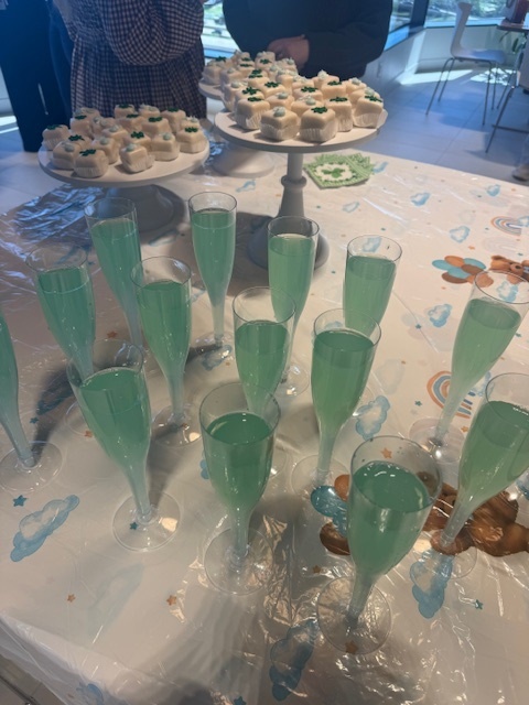 HMMDFW's tweet photo. We celebrated Lucky Emma Hunt this week with a baby boy shower and Lucky Lemonade to celebrate St. Patrick’s Day! We are so excited about your upcoming baby boy bundle of joy!
#Team #Culture #AccountingCareers https://t.co/rniWqlv9wP
