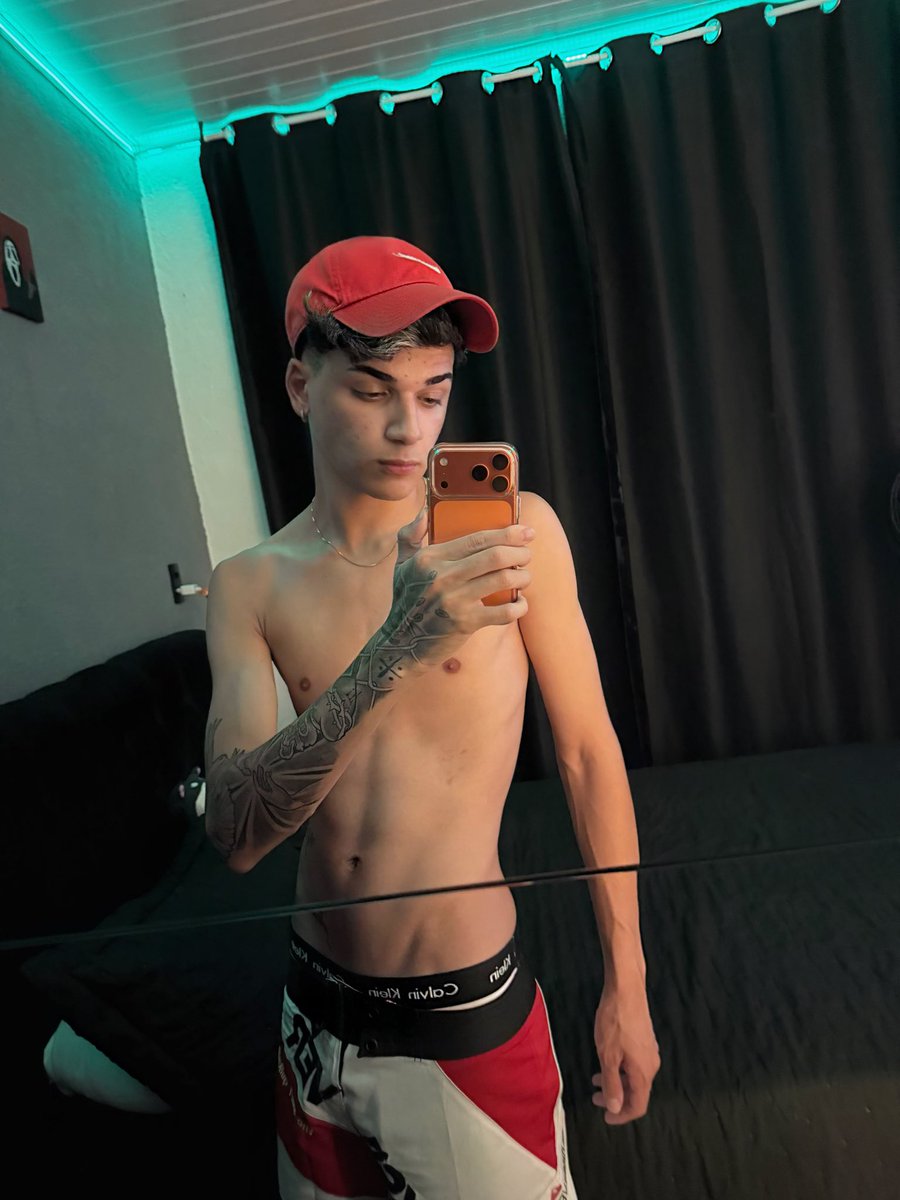 reis🐈 tweet media