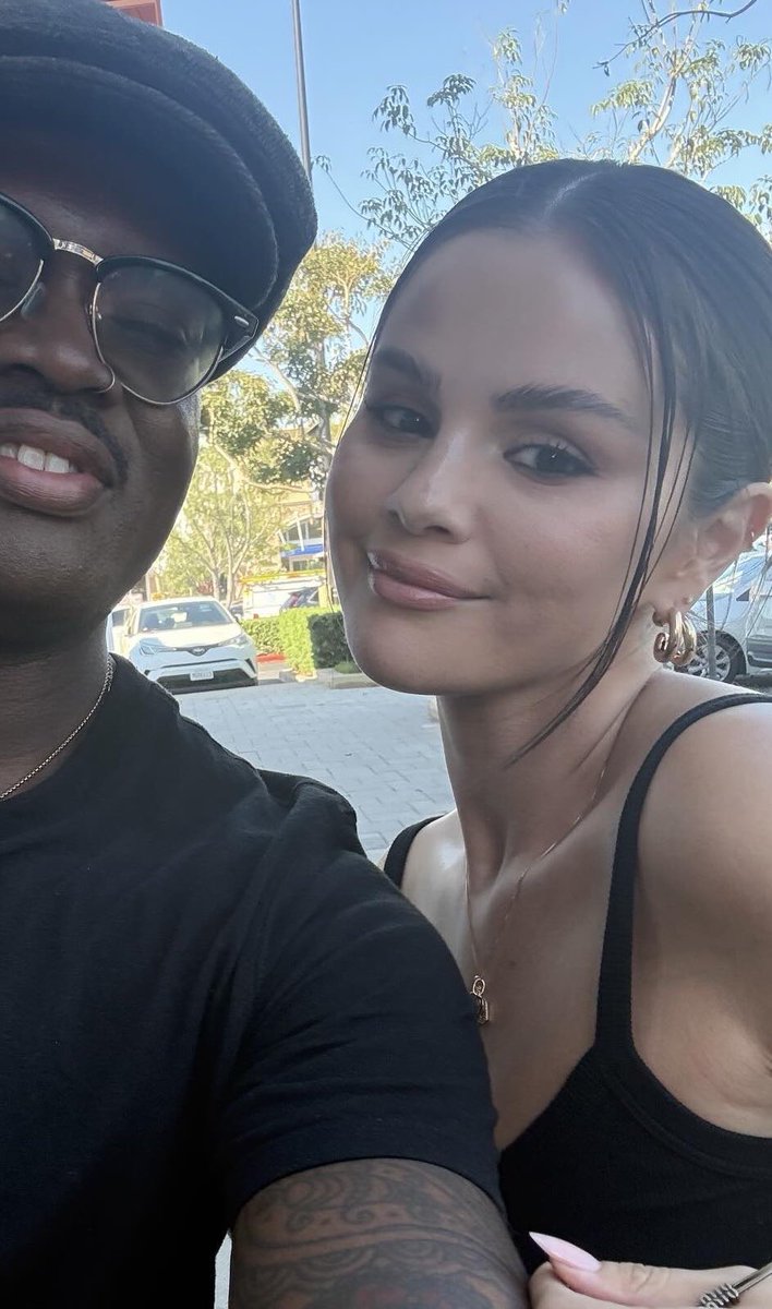 stephanie tweet media