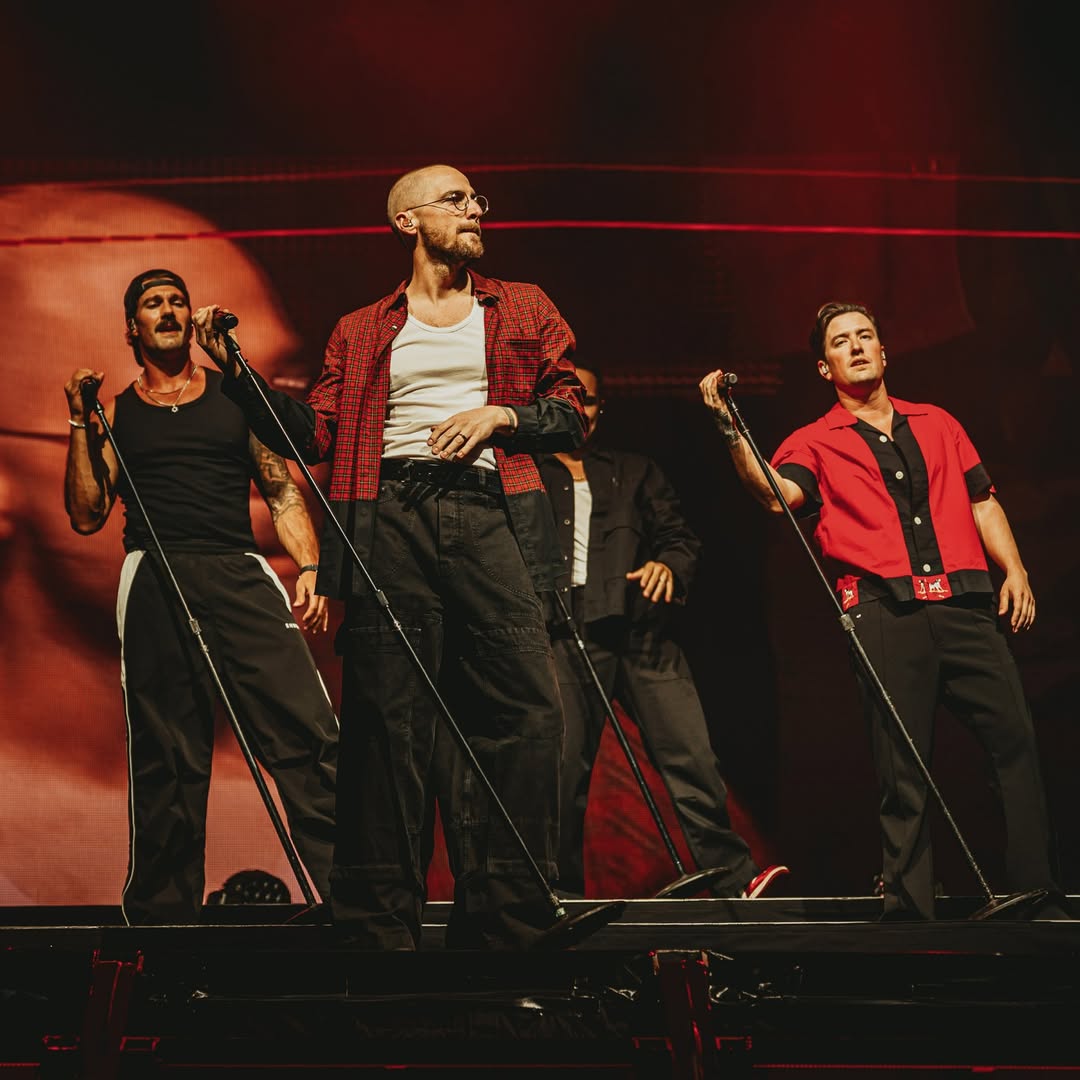 BTRSpain's tweet photo. Fotografias del concierto de @bigtimerush en Brisbane, Australia 🇦🇺❤️
Solo falta UN concierto para que #InRealLifeWorldwideTour termine 😭
📸 livenationaustralia Instagram. https://t.co/wcafSh1ZCn