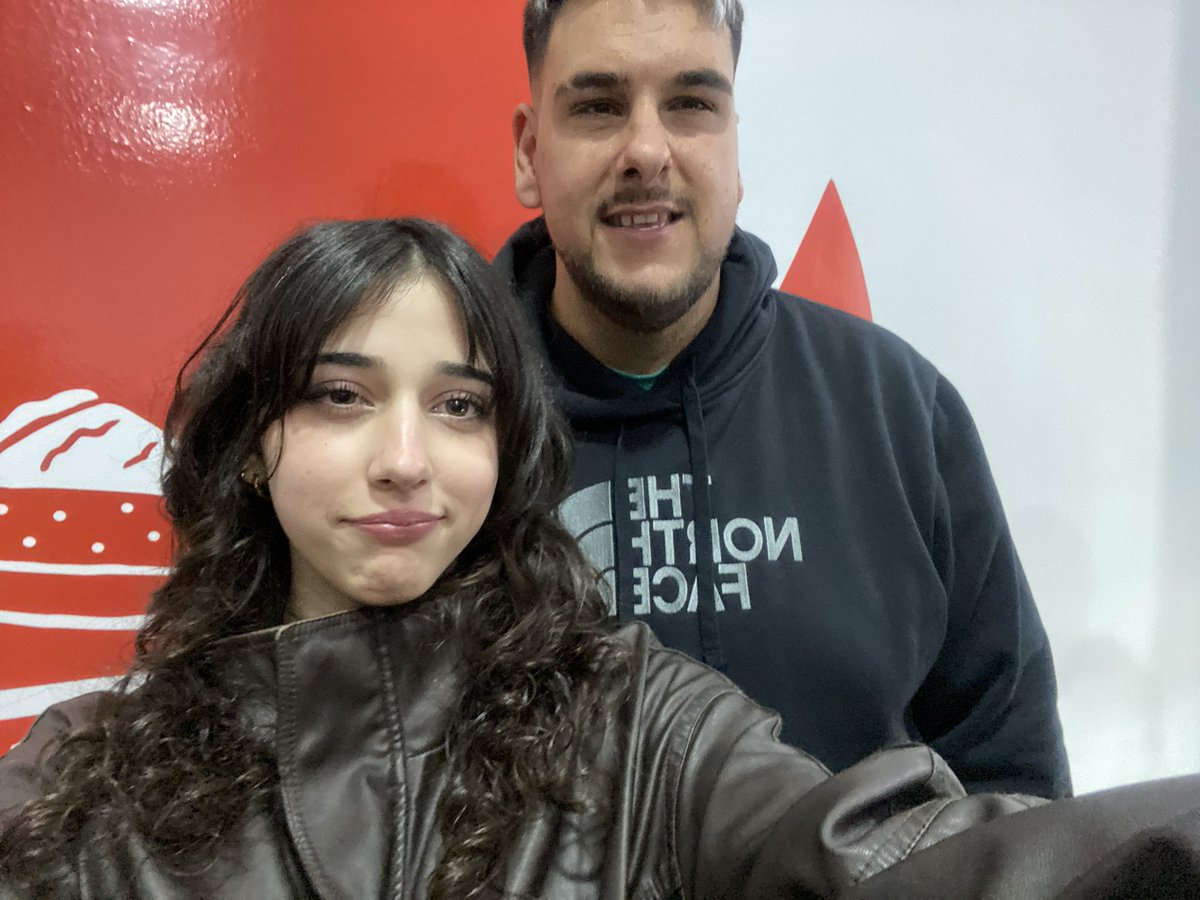 Julia🦥 tweet media