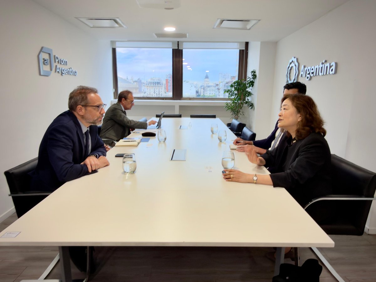 PromArgentina tweet media