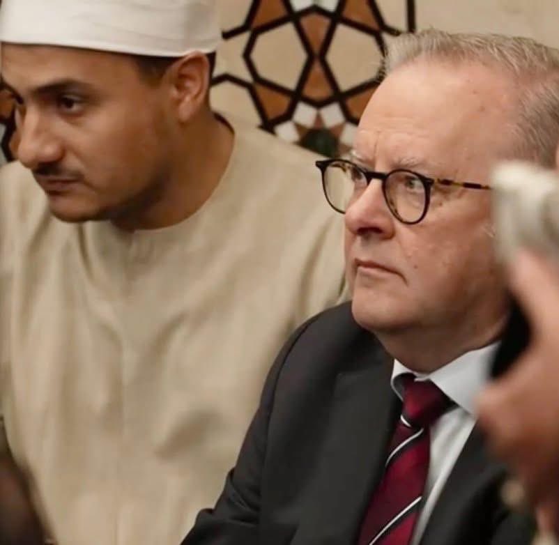 Harry (MON to $1) tweet media