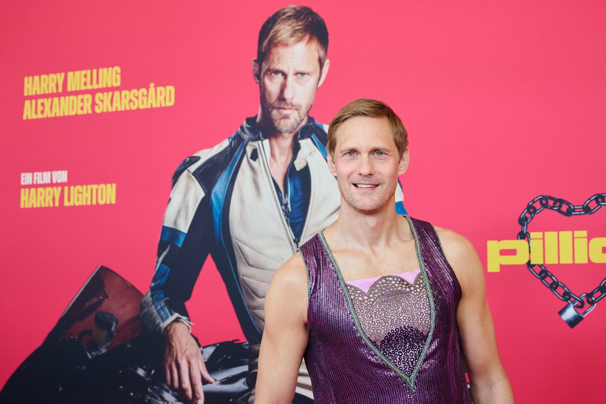 shrek is love, mugler is life❤️🔥 tweet media