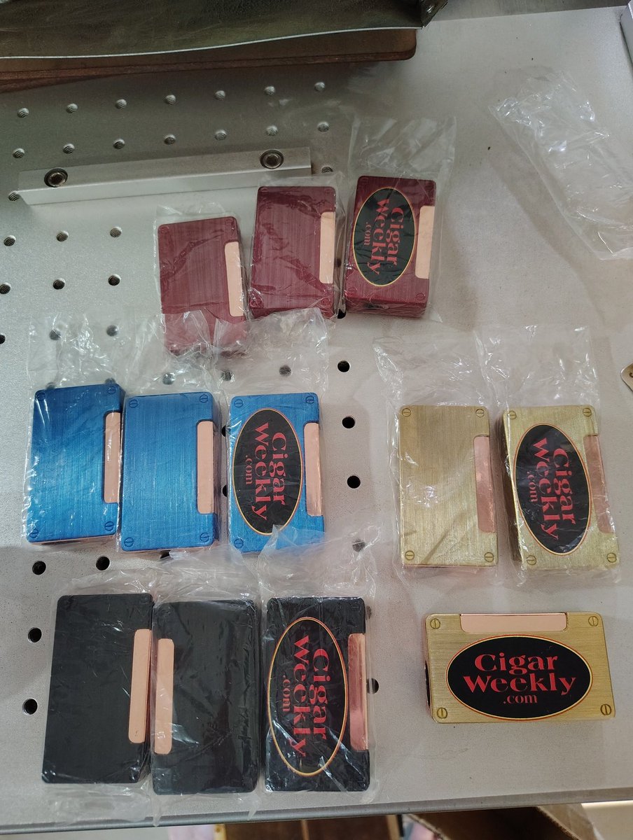 CigarWeekly.com ! tweet media