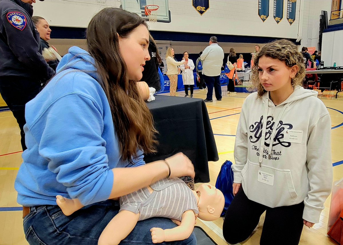 Le Roy Central School District tweet media