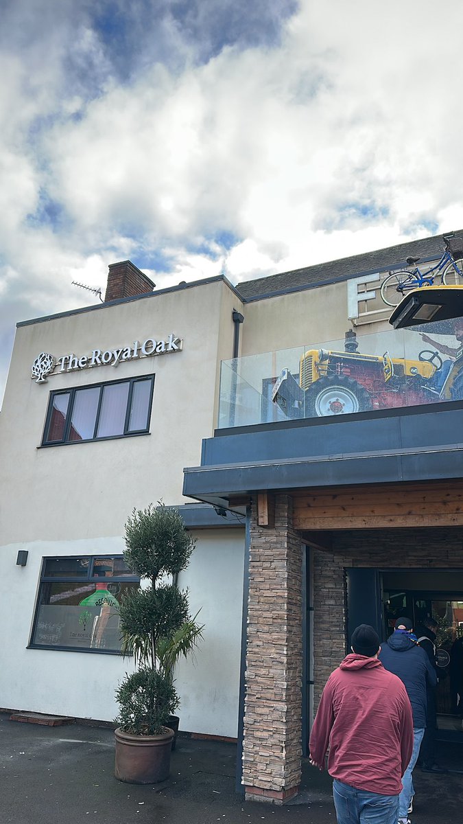 Rhys 🦢🦢 tweet media