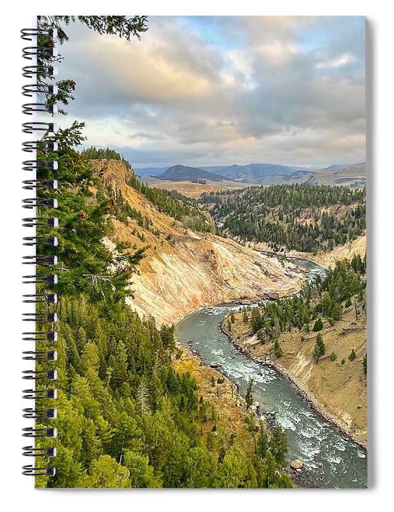 JudyVincent74's tweet image. Majestic River Canyon in #Yellowstone #notebook #journal #goals #dailythoughts #poems Also available as #wallart and on other products #Wyoming #giftideas #BuyIntoArt #JudyVincentPhotography 
Available here ---&amp;gt; buff.ly/QRbWQPU
