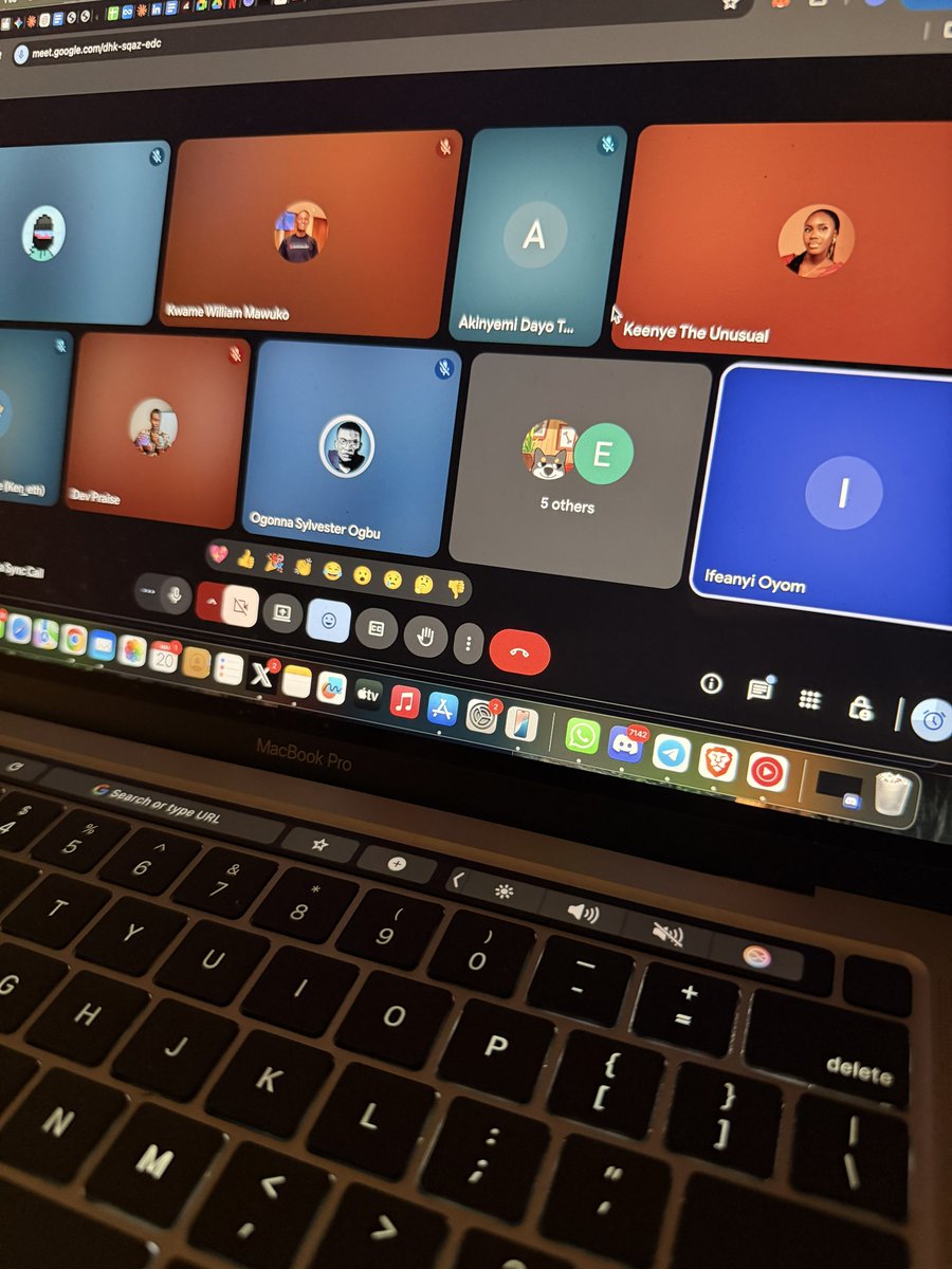 Feezy🔺(♟️🐝) tweet media