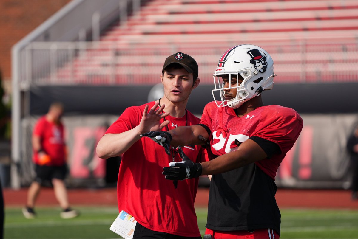 Austin Peay Football tweet media